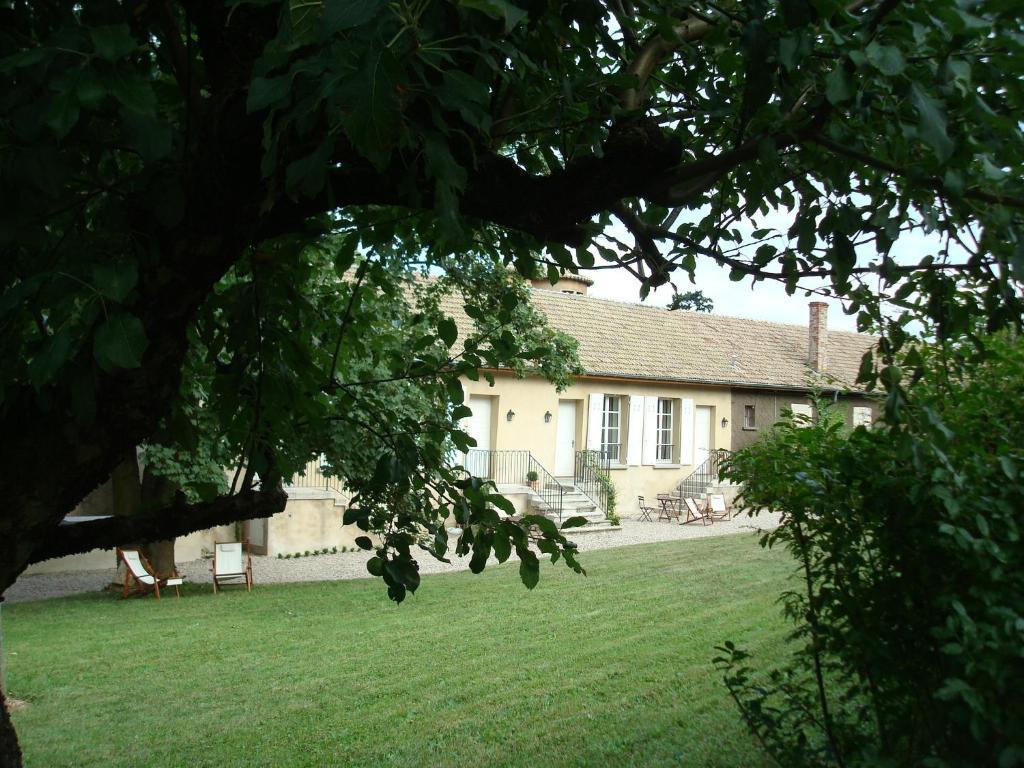 Les Communs Du Manoir Apartment Ecully Exterior photo