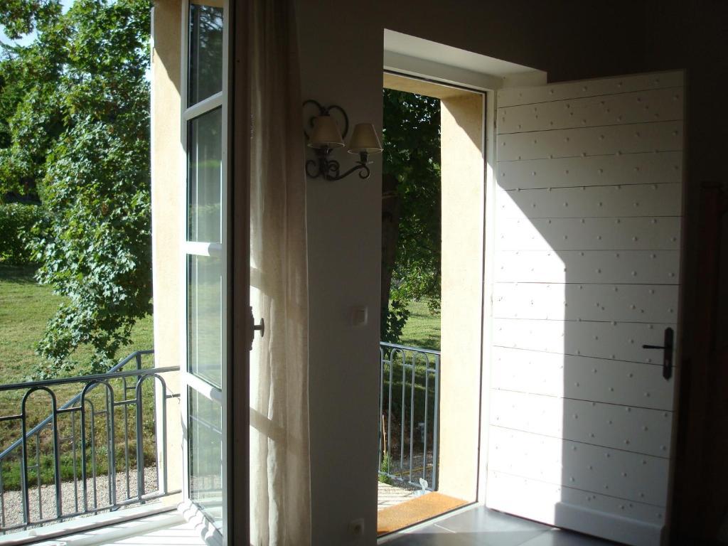 Les Communs Du Manoir Apartment Ecully Exterior photo