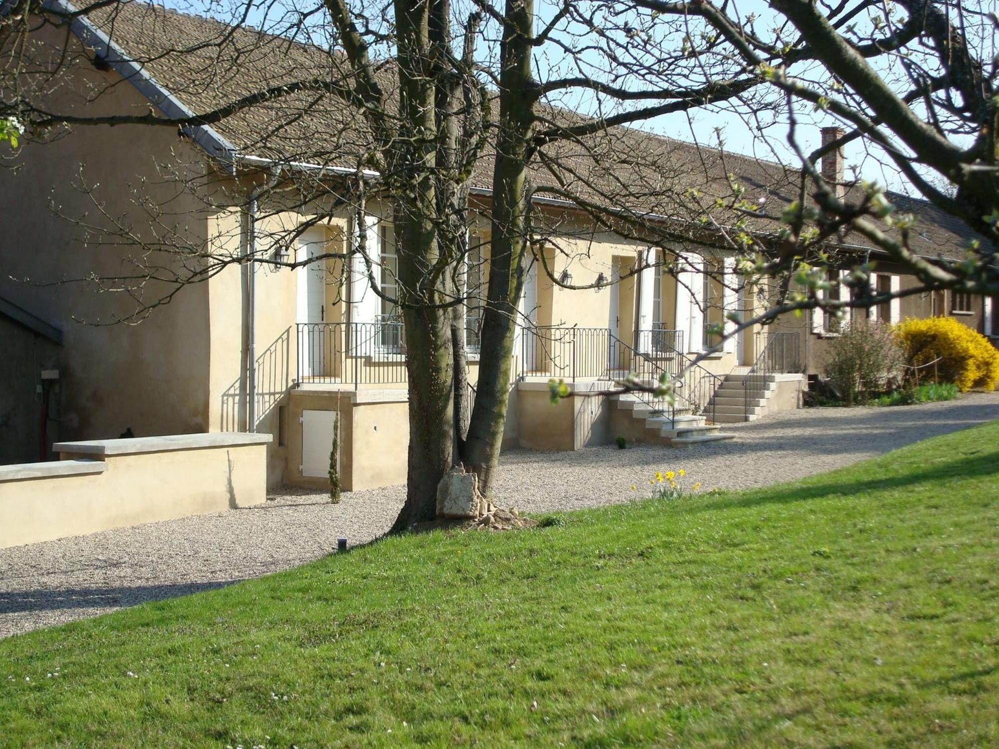 Les Communs Du Manoir Apartment Ecully Exterior photo